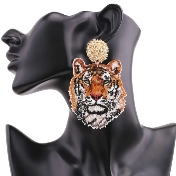 Cincinnati Bengals Tiger Embroidered Earrings - Picture 3 of 4